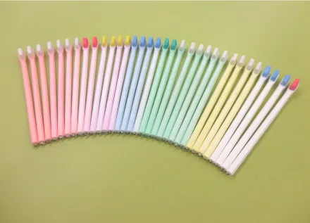 画像：色んな色の種類がある歯ブラシ鉛筆